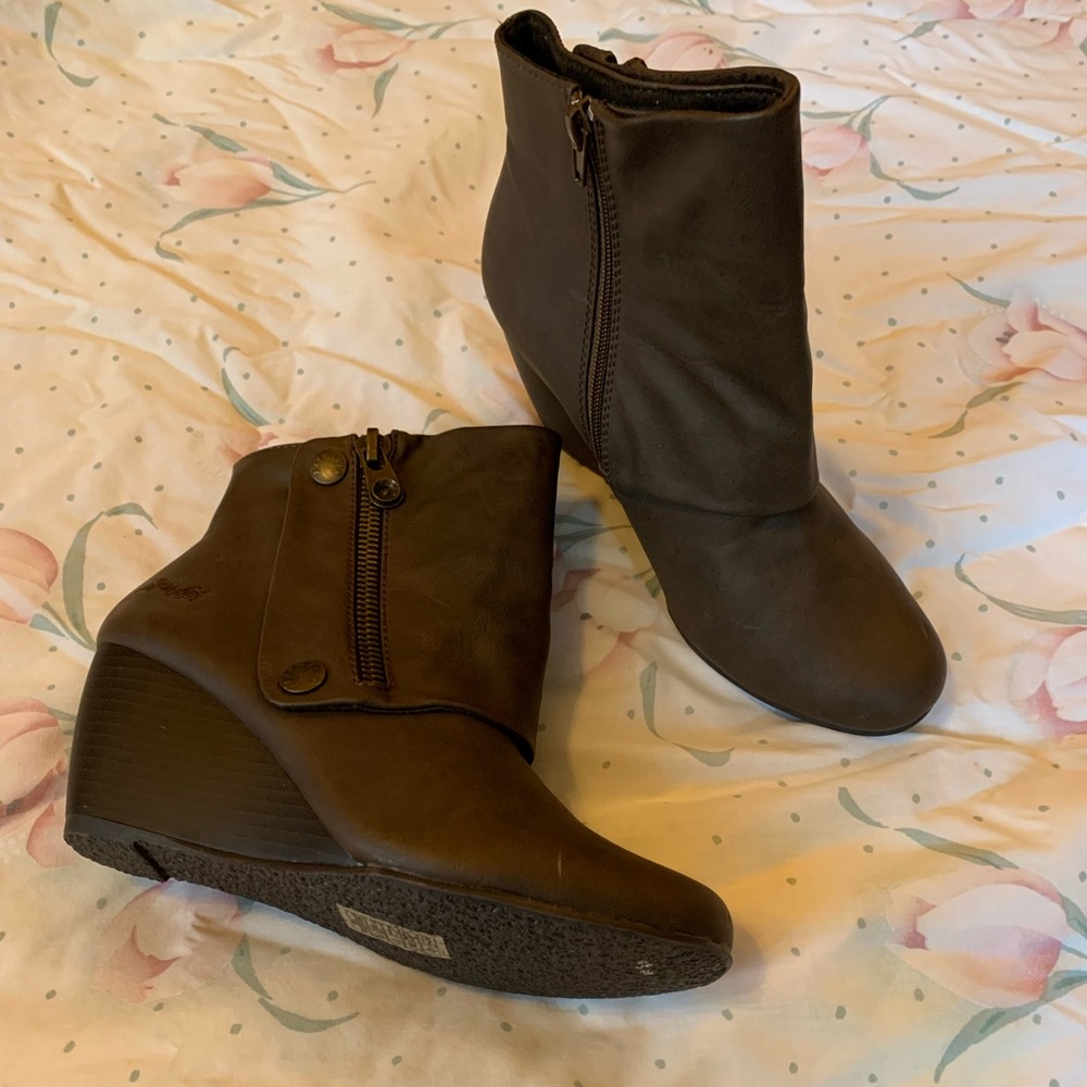 Cute brown booties